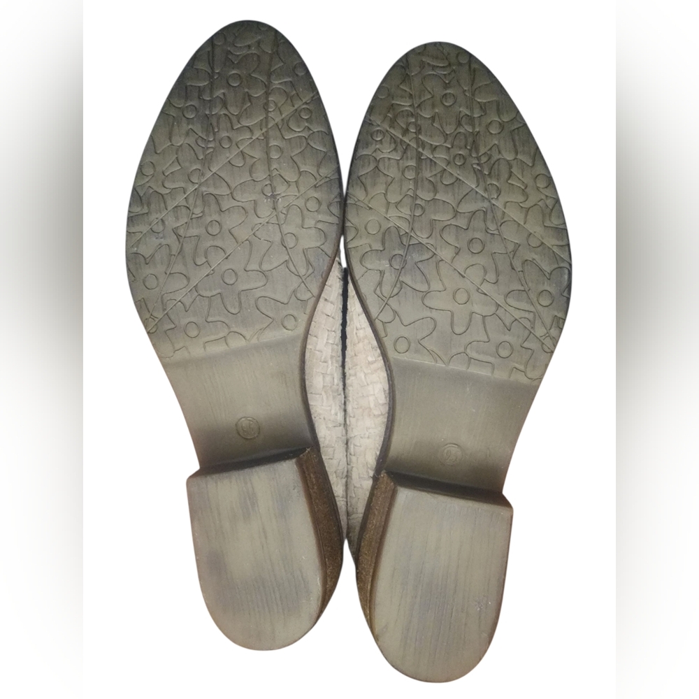 Very Volatile Nashwan Bootie, Womens 9.5 - Picture 8 of 10